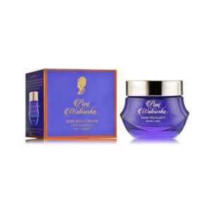 Pani Walewska Classic Semi-Rich Cream.